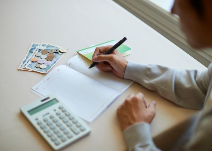 What is the career outcome of graduate diploma of management learning?