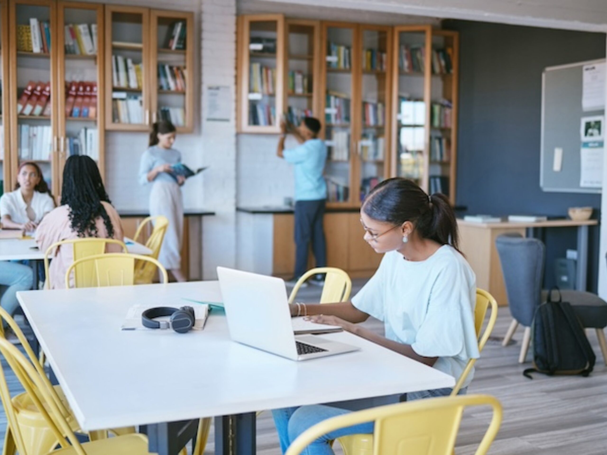 How to Study While Working Full-Time in Sydney: A Practical Guide